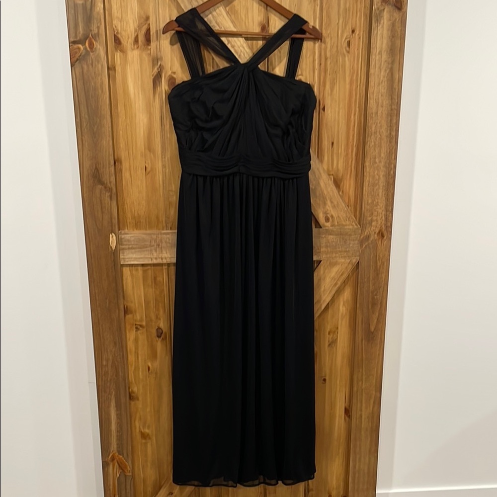 Black Sleeveless Dress